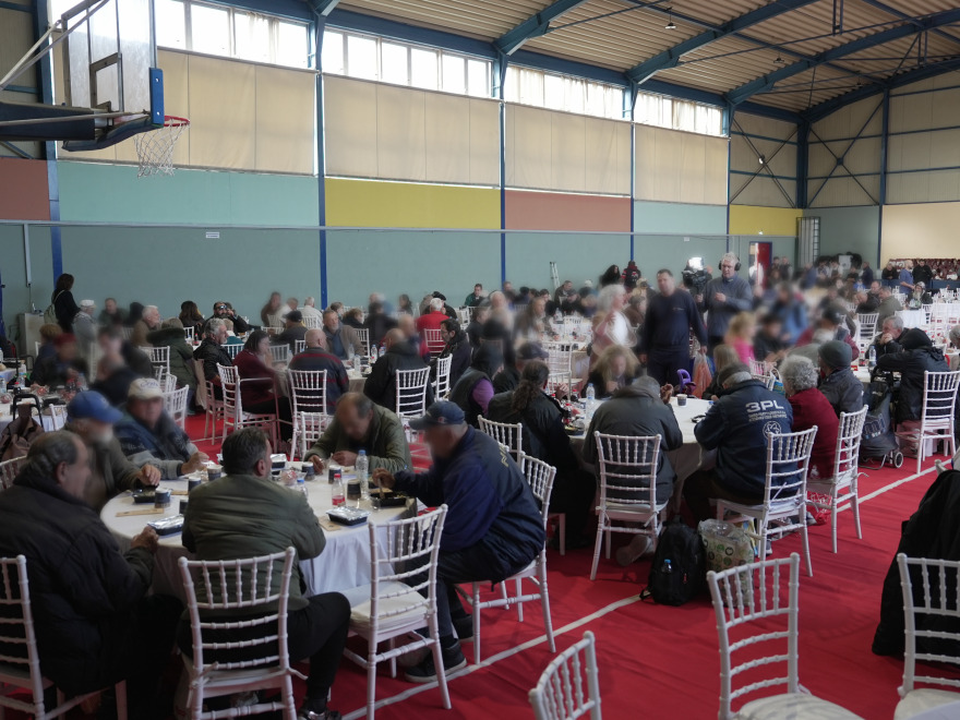 Δήμος Αθηναίων: Γεύμα αγάπης σε 1.300 αστέγους και οικονομικά ευάλωτους για τα Χριστούγεννα 