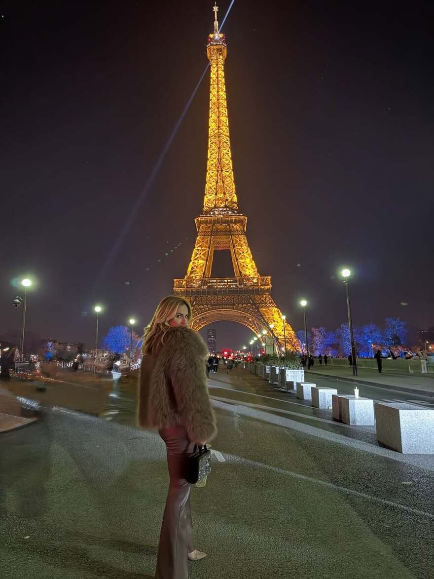 Η Ντορέττα Παπαδημητρίου και ο Γιώργος Γεροντιδάκης ταξίδεψαν στο Παρίσι για τα Χριστούγεννα, δείτε φωτογραφίες