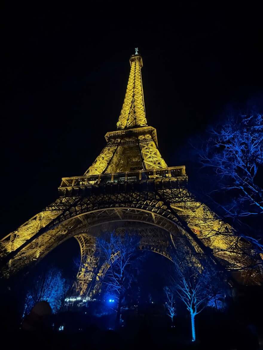 Η Ντορέττα Παπαδημητρίου και ο Γιώργος Γεροντιδάκης ταξίδεψαν στο Παρίσι για τα Χριστούγεννα, δείτε φωτογραφίες