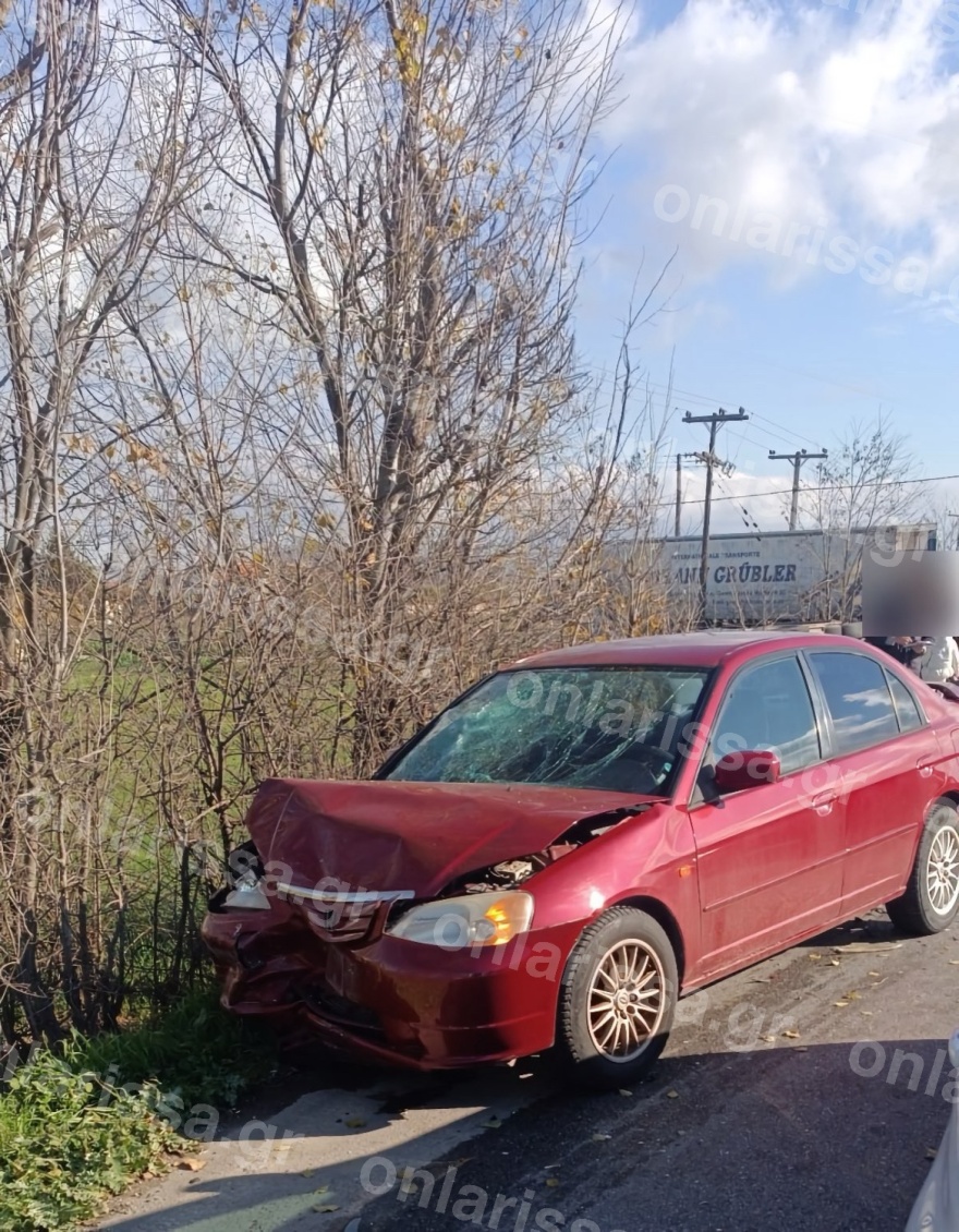 Λάρισα: Στο νοσοκομείο 22χρονη μετά από καραμπόλα τεσσάρων οχημάτων