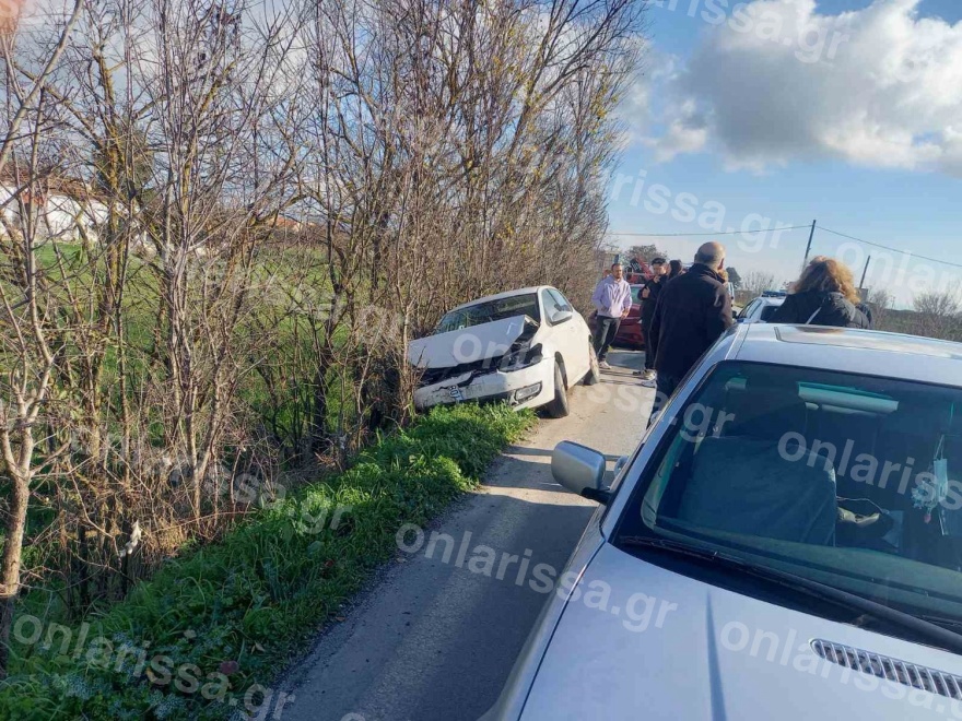 Λάρισα: Στο νοσοκομείο 22χρονη μετά από καραμπόλα τεσσάρων οχημάτων