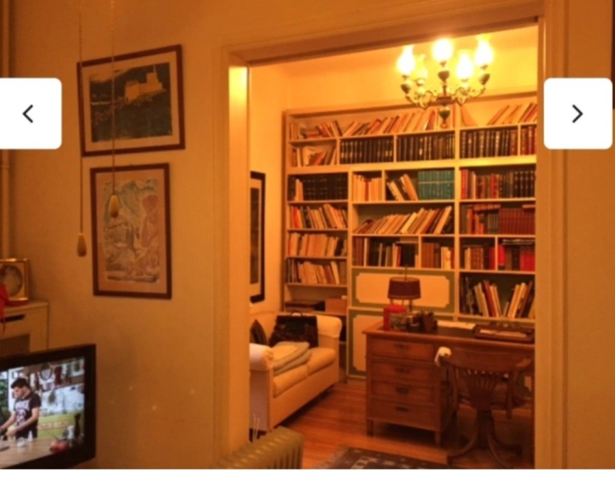 «Η μητέρα μου αποκοιμήθηκε με το τσιγάρο στο χέρι»: Όσα έλεγε ο γιος στο protothema.gr το 2022 και η αγγελία πώλησης του διαμερίσματος στο Κολωνάκι
