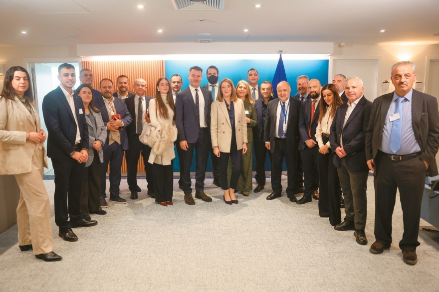 Το 85% των Ελλήνων ψωνίζει από ασιατικές πλατφόρμες: Αψηφούν τους κινδύνους, προτιμούν ρούχα, παπούτσια, ηλεκτρονικά και είδη για το σπίτι