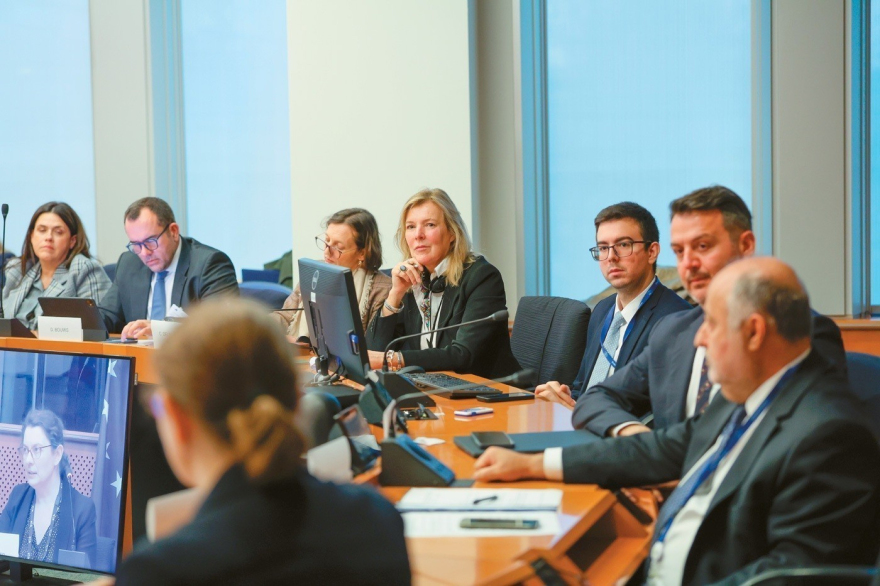 Το 85% των Ελλήνων ψωνίζει από ασιατικές πλατφόρμες: Αψηφούν τους κινδύνους, προτιμούν ρούχα, παπούτσια, ηλεκτρονικά και είδη για το σπίτι