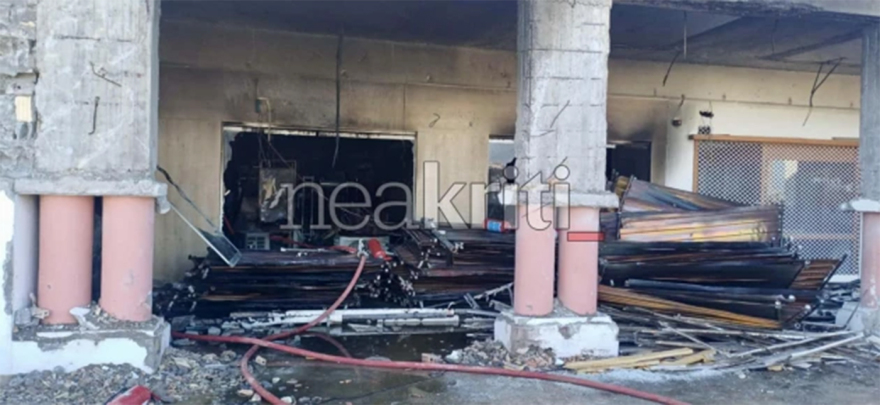 Υπό έλεγχο η φωτιά σε εργοτάξιο ξενοδοχείου στην Ανάληψη Χερσονήσου στο Ηράκλειο Κρήτης