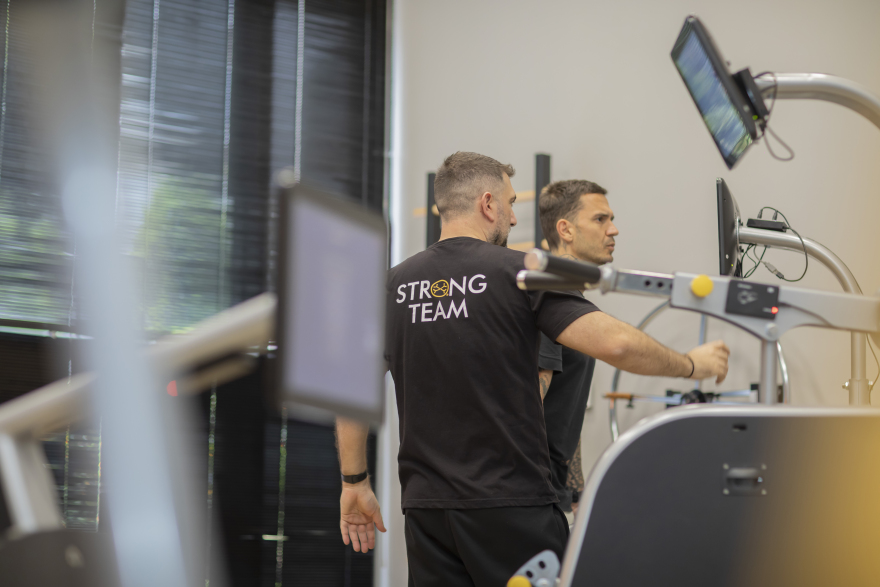 Αύξηση οστικής πυκνότητας με OsteoStrong®: Η λύση για υγιή και γερά οστά!