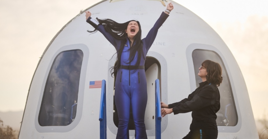 «Το όνειρο έγινε εφιάλτης, όσα έχτισα θάφτηκαν από χιονοστιβάδα μισογυνισμού»: Επιστήμονας μιλά για τη ζωή της μετά το ταξίδι στο διάστημα με την Blue Origin