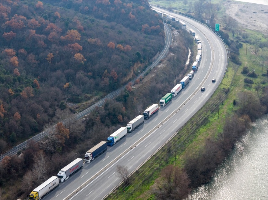 Άνοιξε τα ξημερώματα ο Προμαχώνας, πέρασαν πάνω από 1.000 νταλίκες - Χωρίς αποκλεισμούς η Στερεά Ελλάδα, ρυθμίσεις στη Νίκαια
