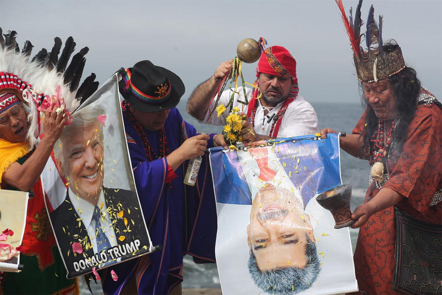 Τι προέβλεψαν Περουβιανοί σαμάνοι για το 2026: Ασθένεια Τραμπ, πτώση Μαδούρο και τέλος του πολέμου στην Ουκρανία