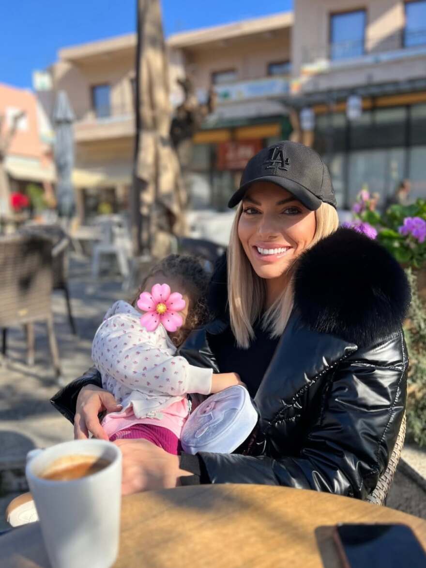 Στην Κρήτη για την Πρωτοχρονιά με την κόρη της η Ιωάννα Μαλέσκου: Στις ρίζες μου, γράφει
