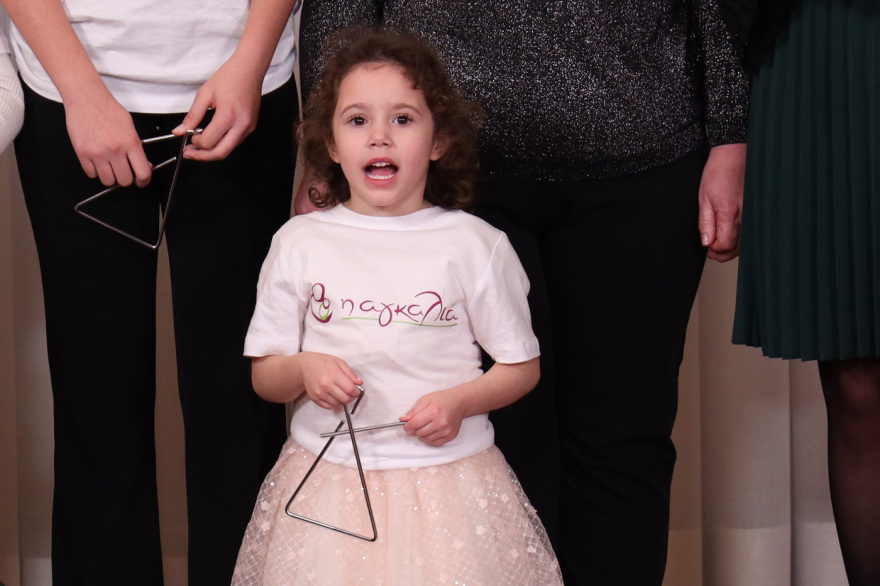 Τα πρωτοχρονιάτικα κάλαντα στον Τασούλα από Ένοπλες Δυνάμεις και πολιτιστικούς συλλόγους, δείτε βίντεο
