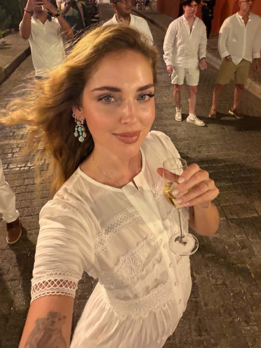 Η Κιάρα Φεράνι υποδέχτηκε το 2026 στην Κολομβία, δείτε φωτογραφίες