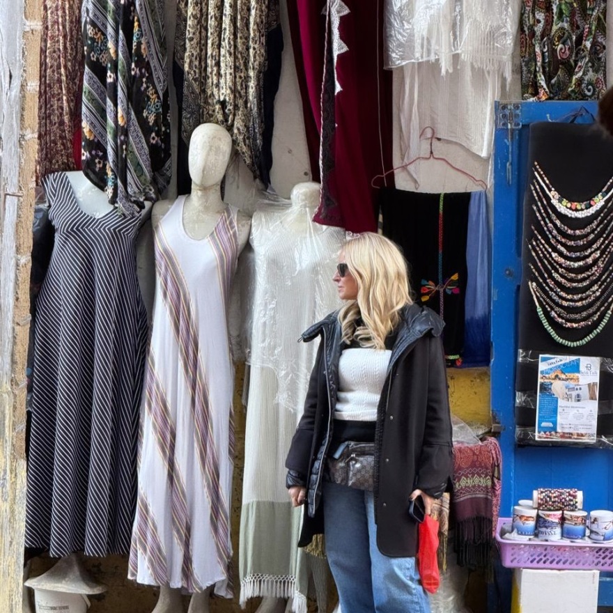 Η Μαρία Μπεκατώρου ταξίδεψε στο Μαρόκο: Ο μαροκινός τρόπος ζωής είναι το κλειδί της ευτυχίας, γράφει