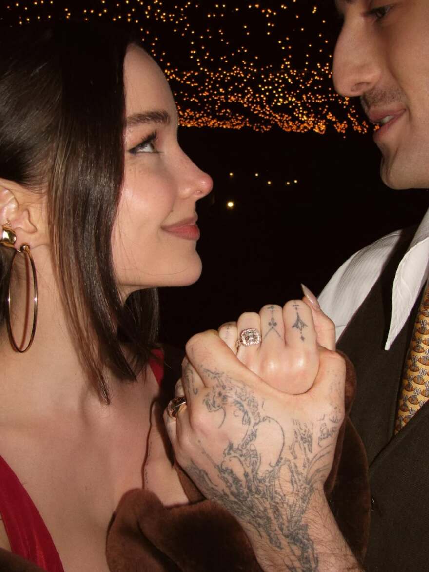 Ο Νταμιάνο Ντάβιντ και η Ντοβ Κάμερον ανακοίνωσαν τον αρραβώνα τους: «Θα είναι μια όμορφη χρονιά»