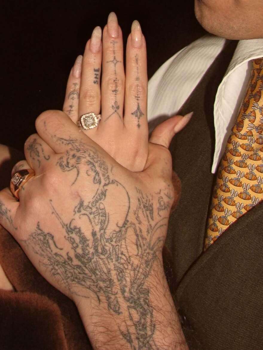 Ο Νταμιάνο Ντάβιντ και η Ντοβ Κάμερον ανακοίνωσαν τον αρραβώνα τους: «Θα είναι μια όμορφη χρονιά»