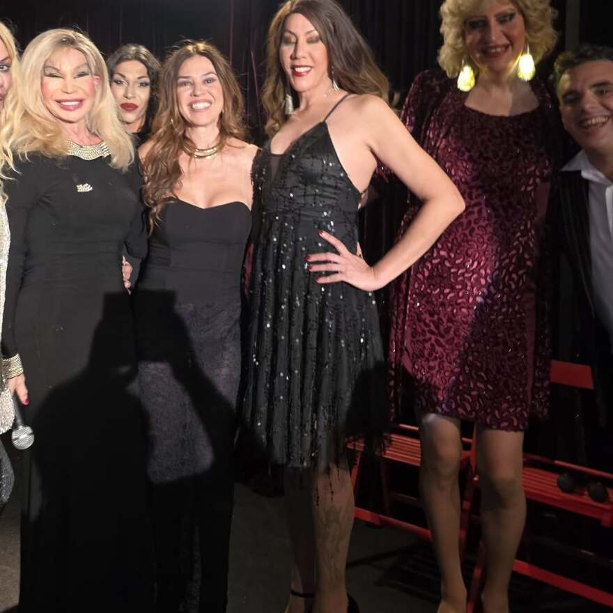 Η Ναταλία Δραγούμη χόρεψε τσιφτετέλι σε βραδινή της έξοδο, δείτε βίντεο