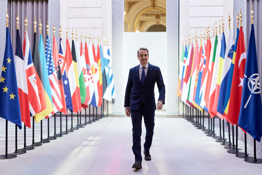 Παρόντος του Ζελένσκι η συνάντηση της Συμμαχίας των Προθύμων για την Ουκρανία στο Παρίσι, βίντεο και φωτογραφίες