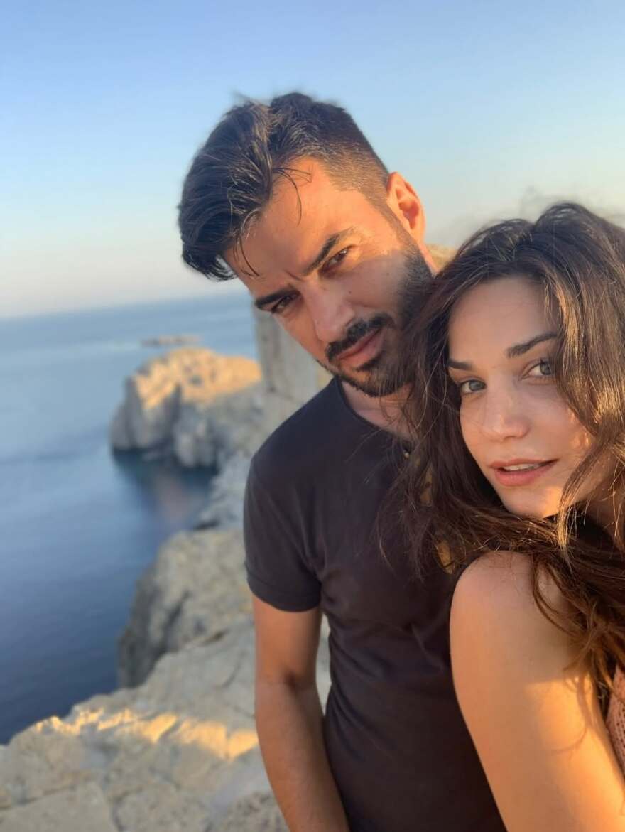 Η Κατερίνα Γερονικολού ευχήθηκε στον Γιάννη Τσιμιτσέλη για την ονομαστική του γιορτή δημοσιεύοντας κοινές τους φωτογραφίες