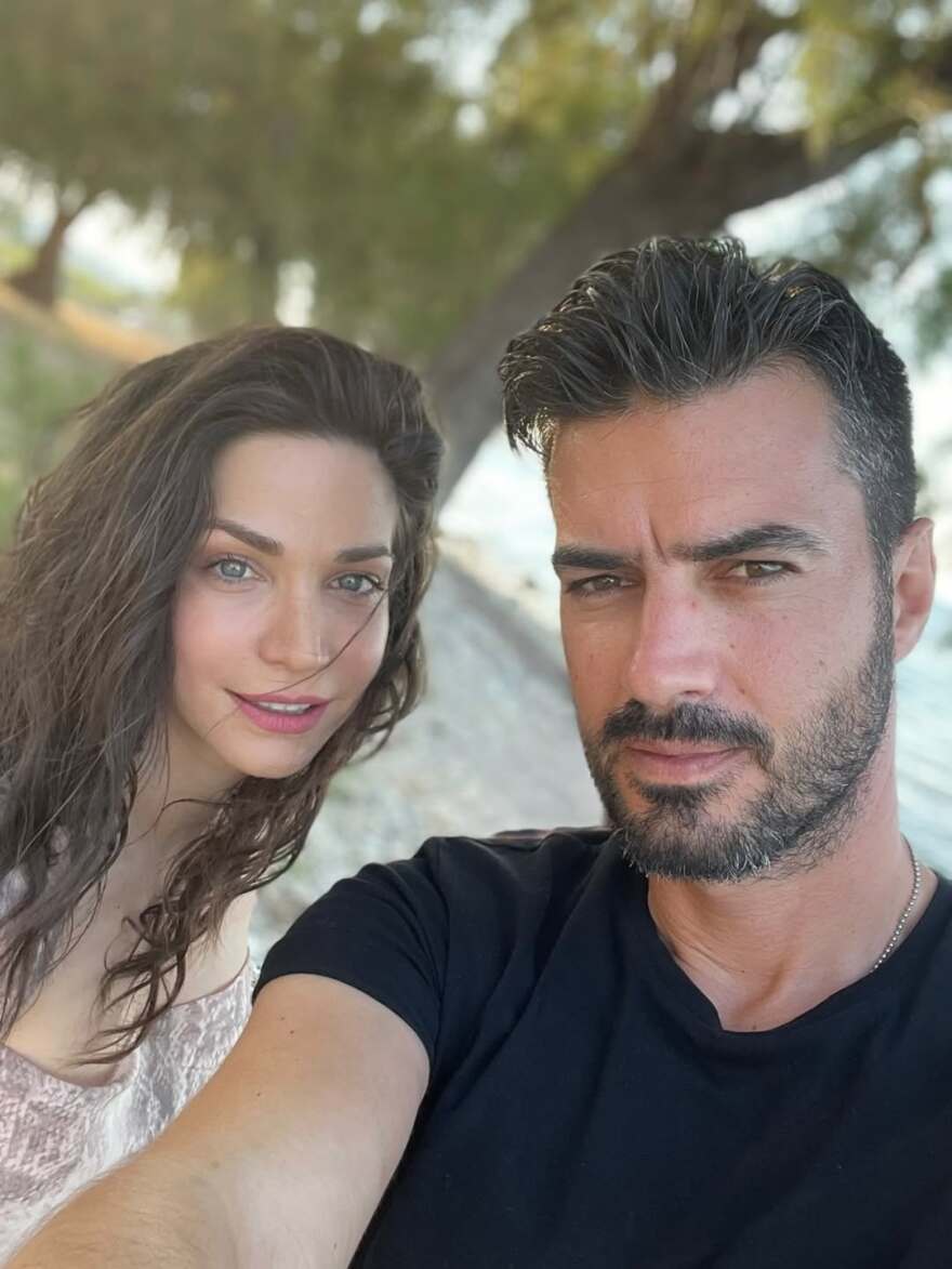 Η Κατερίνα Γερονικολού ευχήθηκε στον Γιάννη Τσιμιτσέλη για την ονομαστική του γιορτή δημοσιεύοντας κοινές τους φωτογραφίες