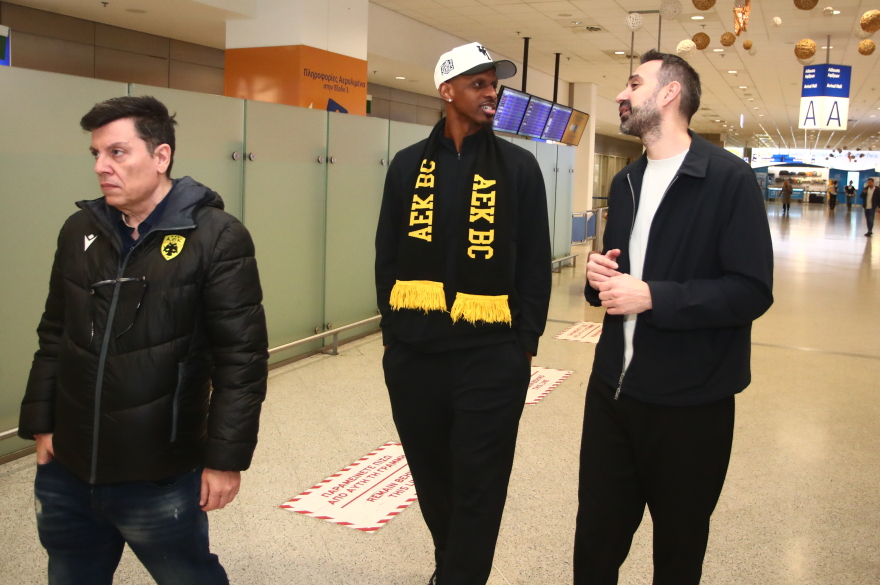 «Πάτησε» Αθήνα ο Νάναλι για λογαριασμό της ΑΕΚ