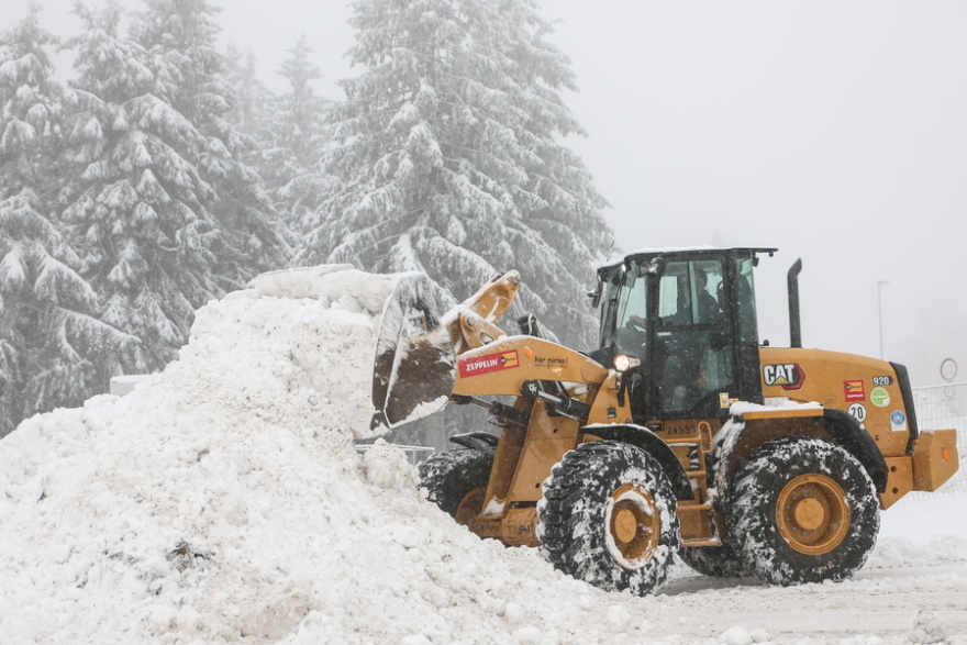 Η καταιγίδα Goretti σαρώνει Γαλλία, Βρετανία, Γερμανία και Ολλανδία: Χωρίς ρεύμα χιλιάδες νοικοκυριά και ακυρώσεις πτήσεων
