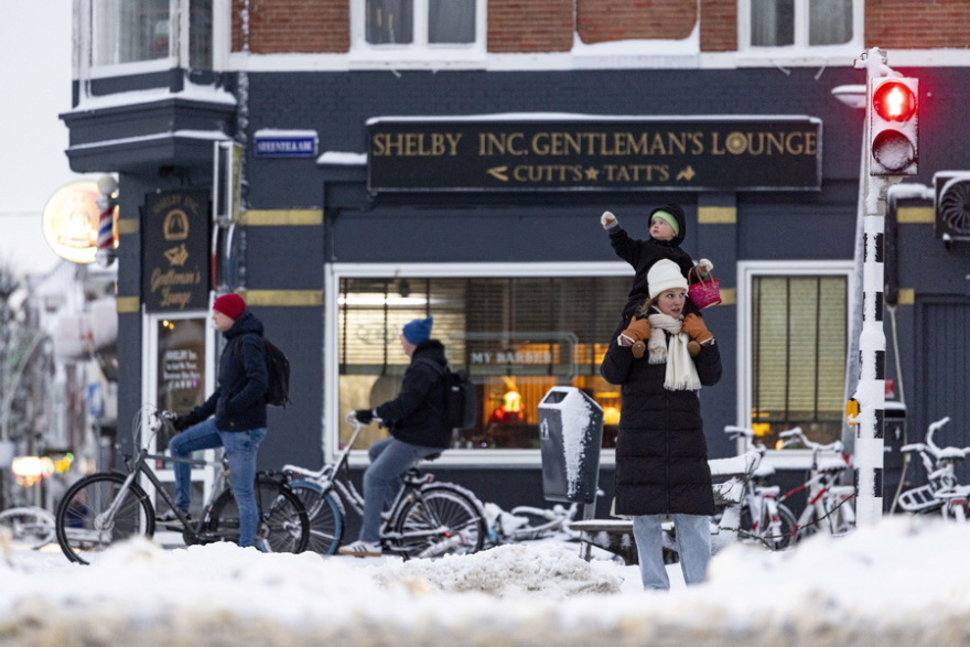 Η καταιγίδα Goretti σαρώνει Γαλλία, Βρετανία, Γερμανία και Ολλανδία: Χωρίς ρεύμα χιλιάδες νοικοκυριά και ακυρώσεις πτήσεων