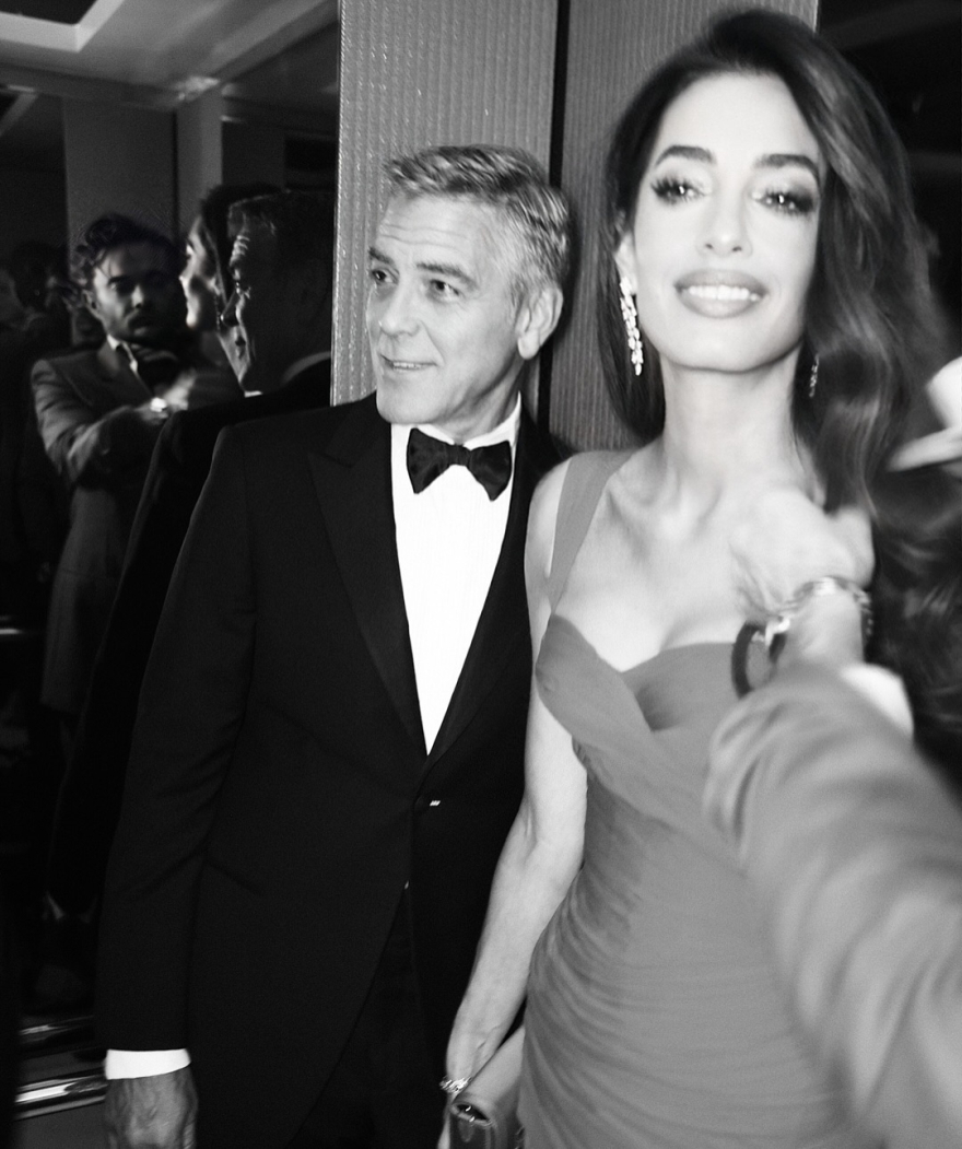 Ο Δημήτρης Γιαννέτος έφτιαξε τα μαλλιά της Αμάλ Κλούνεϊ για τις Χρυσές Σφαίρες