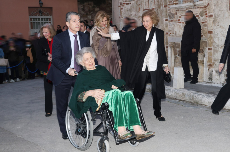 Η βασίλισσα Σοφία ακύρωσε το πρόγραμμά της, επιδεινώνεται η κατάσταση υγείας της αδερφής της, Ειρήνης