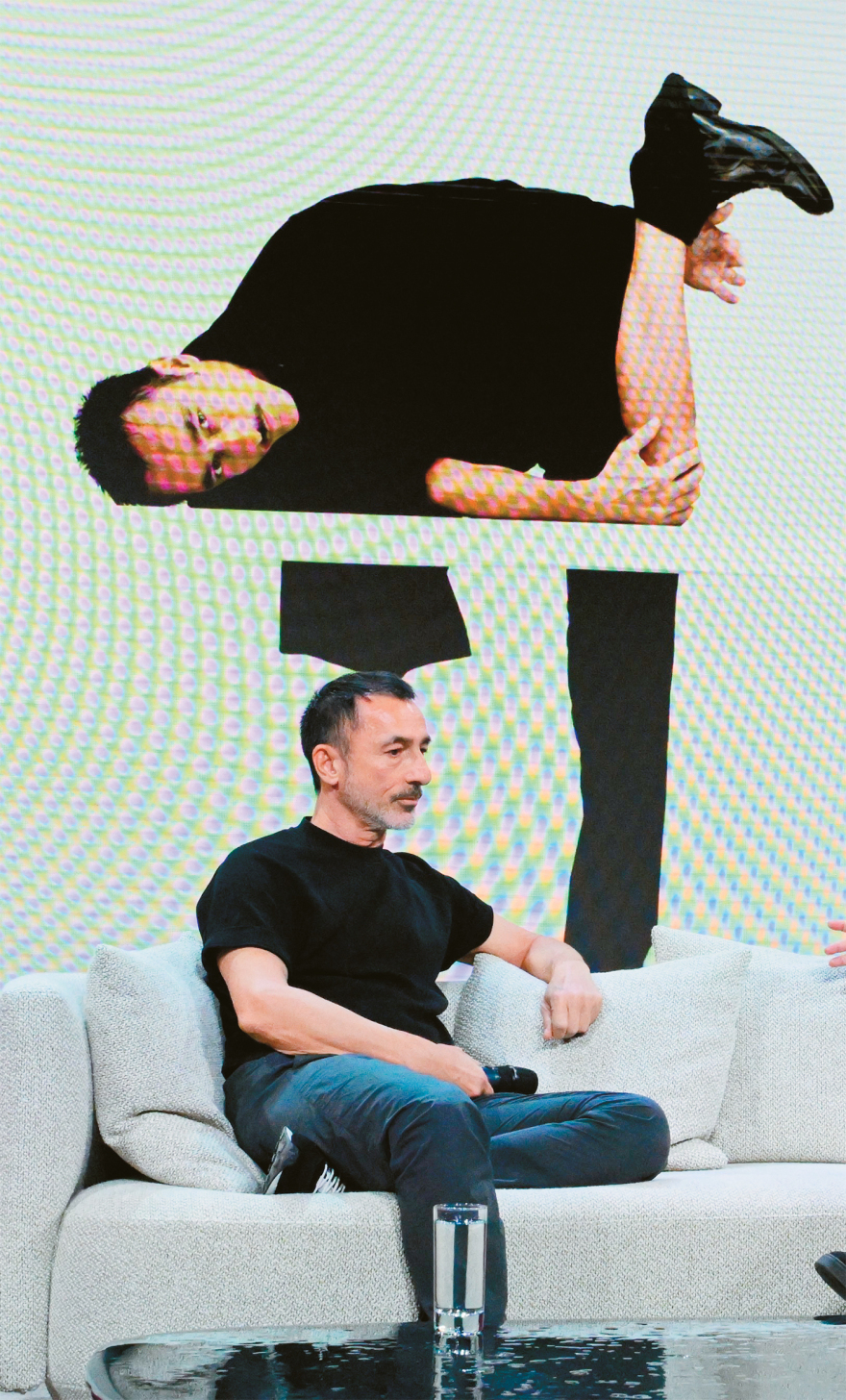 Λυρική Σκηνή: Η επιστροφή του Δημήτρη Παπαϊωάννου με το «Ρέκβιεμ για το τέλος του έρωτα»