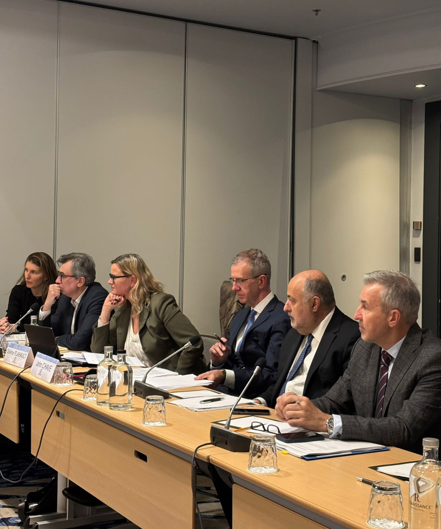 Συνάντηση εργασίας Δημήτρη Τσιόδρα με κορυφαία στελέχη των μεγαλύτερων εταιρειών καλλυντικών