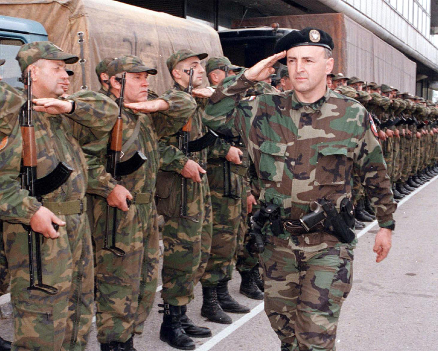 Αρκάν: Η ζωή και η πορεία του πολέμαρχου της Γιουγκοσλαβίας - Οι «Τίγρεις», οι σφαγές και η εκτέλεση με τρεις σφαίρες