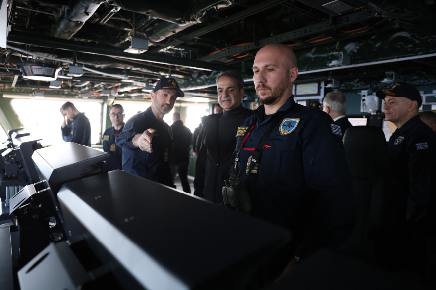 Στη φρεγάτα Κίμων Τασούλας, Μητσοτάκης, Δένδιας, δείτε φωτογραφίες 
