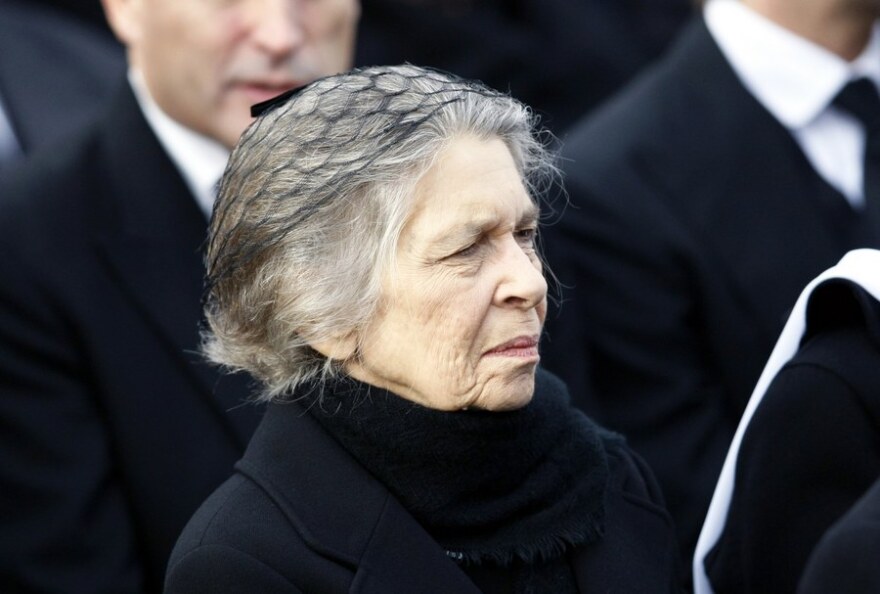 Η «θεία Πέκου» που έζησε έξω από κάθε πρωτόκολλο: Ποια ήταν η αντισυμβατική και εκκεντρική πριγκίπισσα Ειρήνη