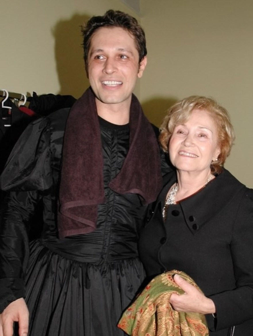 Έφυγε από τη ζωή η μητέρα του Αιμίλιου Χειλάκη
