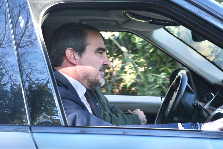 Σε στενό οικογενειακό κύκλο το μνημόσυνο του τέως βασιλιά Κωνσταντίνου, δείτε βίντεο και φωτογραφίες
