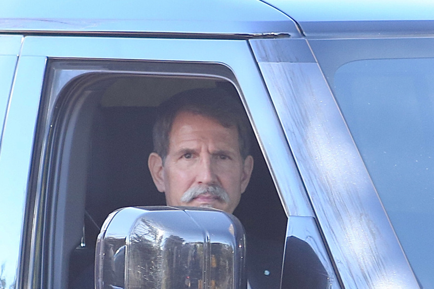 Σε στενό οικογενειακό κύκλο το μνημόσυνο του τέως βασιλιά Κωνσταντίνου, δείτε βίντεο και φωτογραφίες
