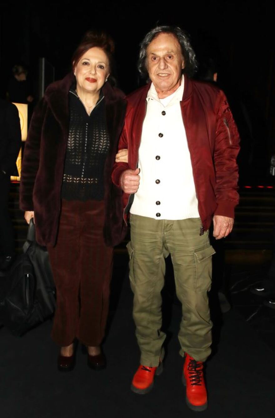 Ράντου και Παπακωνσταντίνου: Έξοδος για το ζευγάρι στο μαγαζί που εμφανίζονται η Παπαρίζου και ο Ζαχαράτος 