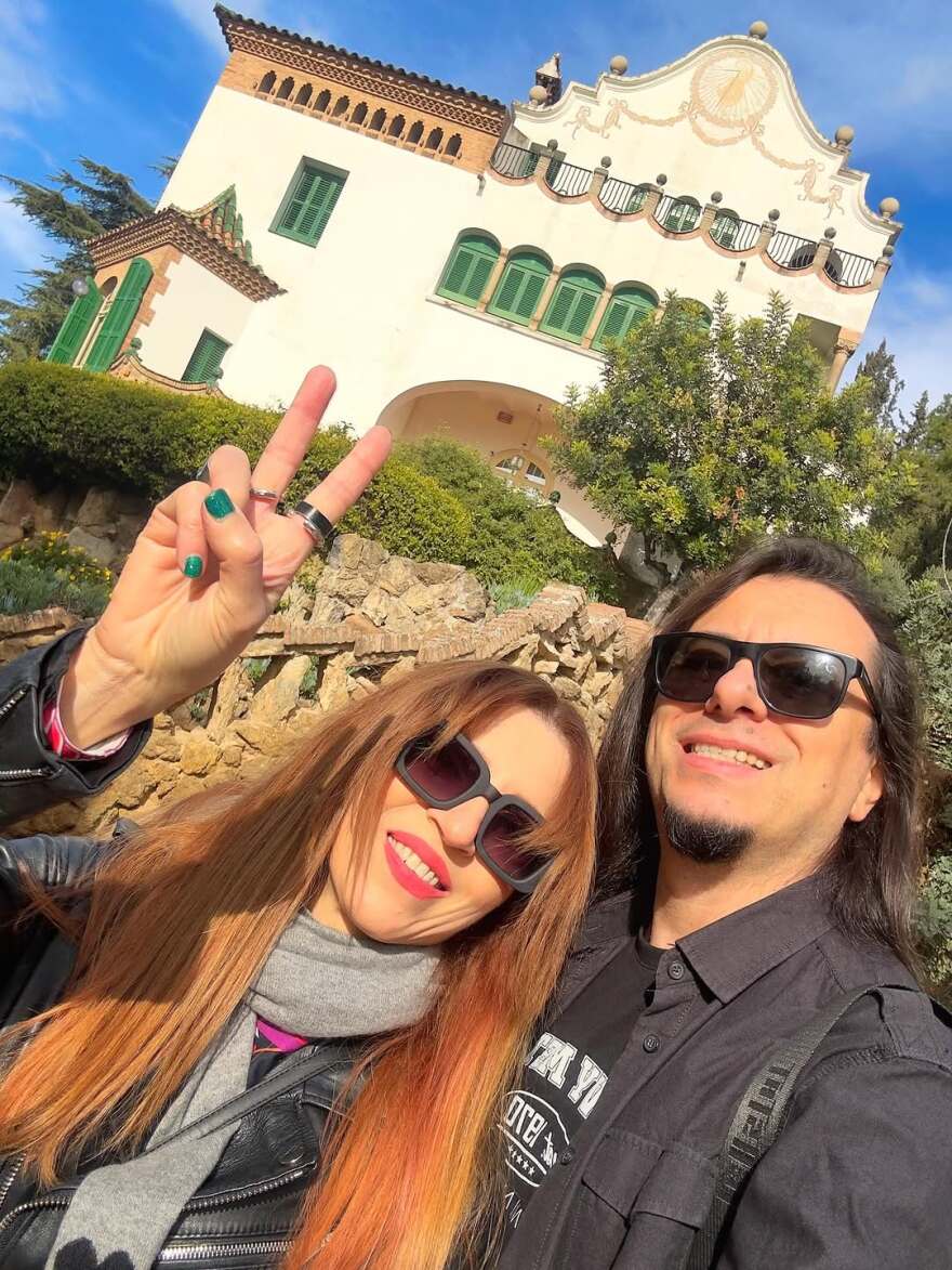 Η Ευρυδίκη δημοσίευσε φωτογραφίες από το ταξίδι της στη Βαρκελώνη με τον Μπομπ Κατσιώνη
