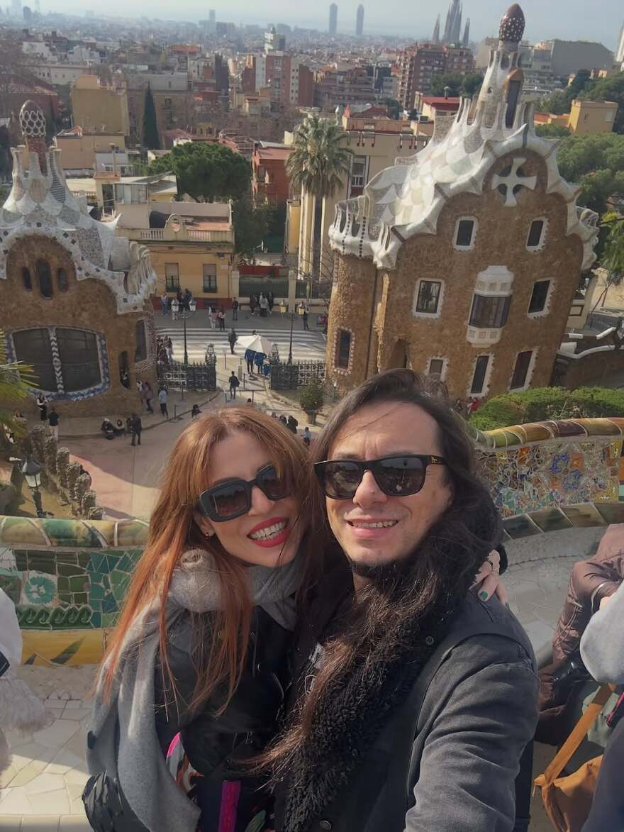 Η Ευρυδίκη δημοσίευσε φωτογραφίες από το ταξίδι της στη Βαρκελώνη με τον Μπομπ Κατσιώνη
