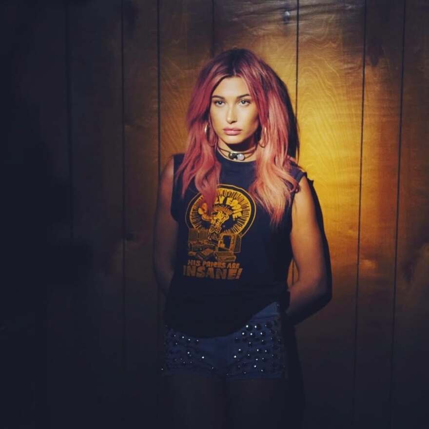 Χέιλι Μπίμπερ: Το φιλί με τον Τζάστιν πριν από δέκα χρόνια, δείτε φωτογραφία