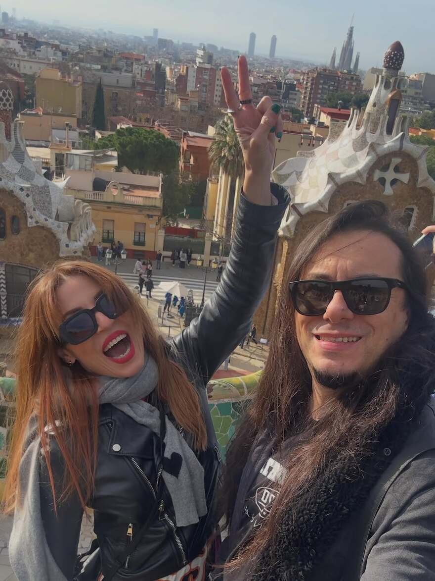 Η Ευρυδίκη δημοσίευσε φωτογραφίες από το ταξίδι της στη Βαρκελώνη με τον Μπομπ Κατσιώνη
