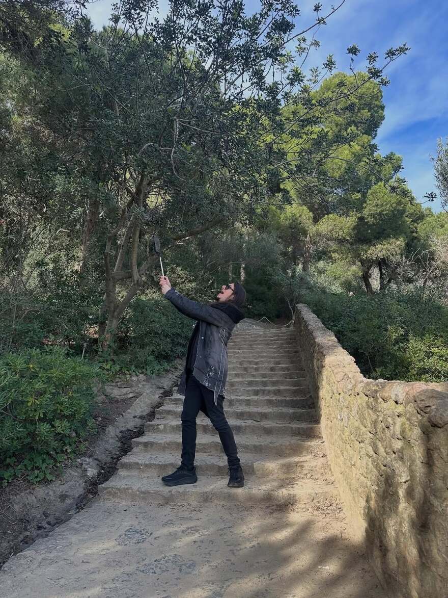 Η Ευρυδίκη δημοσίευσε φωτογραφίες από το ταξίδι της στη Βαρκελώνη με τον Μπομπ Κατσιώνη
