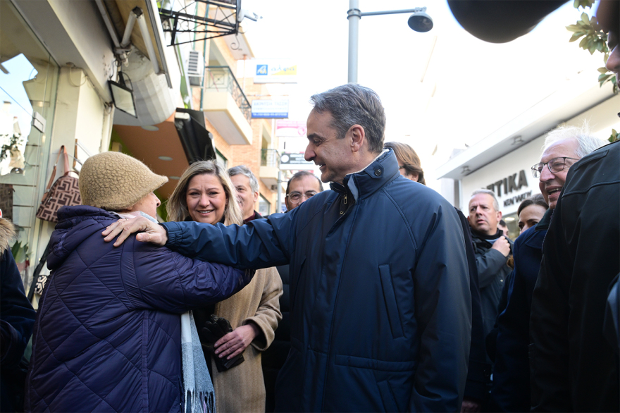 Επίσκεψη Μητσοτάκη στο Μαρούσι: «Πρόσω ολοταχώς» στις μεγάλες αλλαγές και μεταρρυθμίσεις που χρειάζεται η χώρα