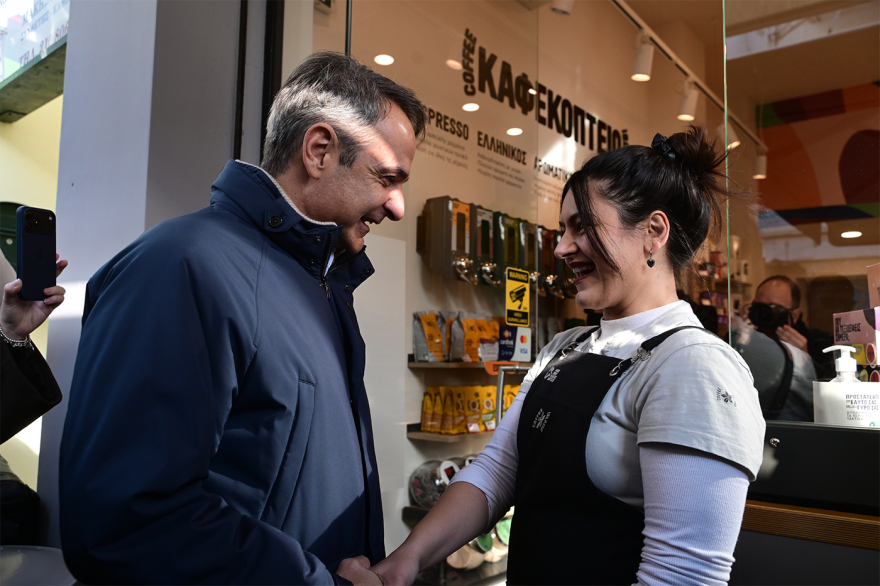 Επίσκεψη Μητσοτάκη στο Μαρούσι: «Πρόσω ολοταχώς» στις μεγάλες αλλαγές και μεταρρυθμίσεις που χρειάζεται η χώρα