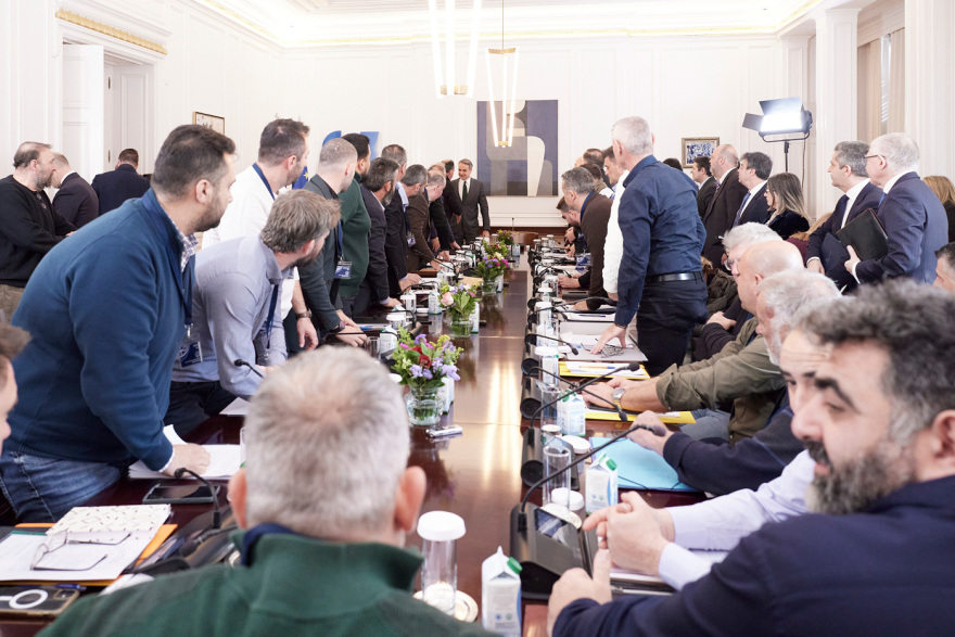 Σε εξέλιξη η συνάντηση Μητσοτάκη με τους αγρότες: Δεν έχω την απαίτηση να συμφωνήσουμε σε όλα, αλλά να μπει τέλος σε μία περίοδο μεγάλης έντασης