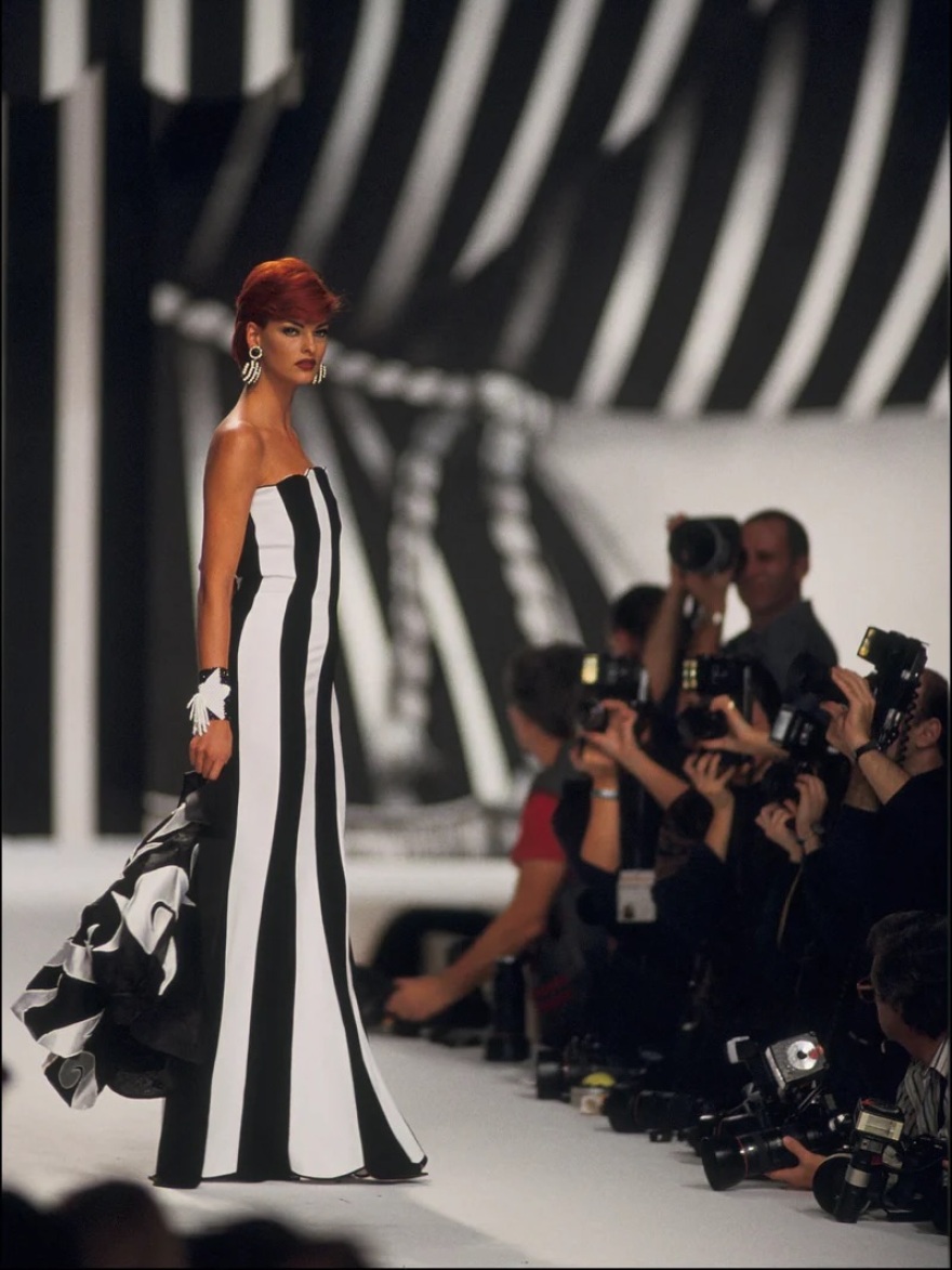 Το «αντίο» της Λίντα Εβαντζελίστα στον Βαλεντίνο: Ευχαριστώ για τις τόσο υπέροχες αναμνήσεις