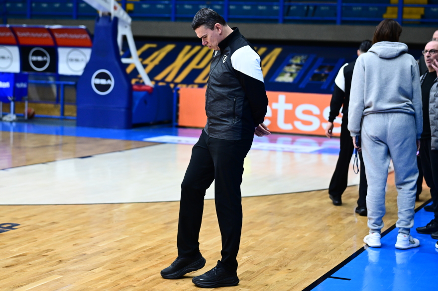 Αναβλήθηκε ο αγώνας του Περιστερίου με τη Σαραγόσα λόγω της κακοκαιρίας στην Αττική: Στάζει νερά η οροφή του κλειστού