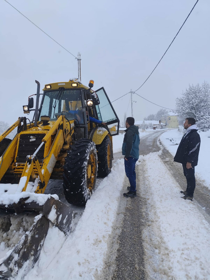 Εντυπωσιακές εικόνες και βίντεο από τις χιονοπτώσεις, στα λευκά από την Πελοπόννησο μέχρι τα ορεινά της Θεσσαλονίκης