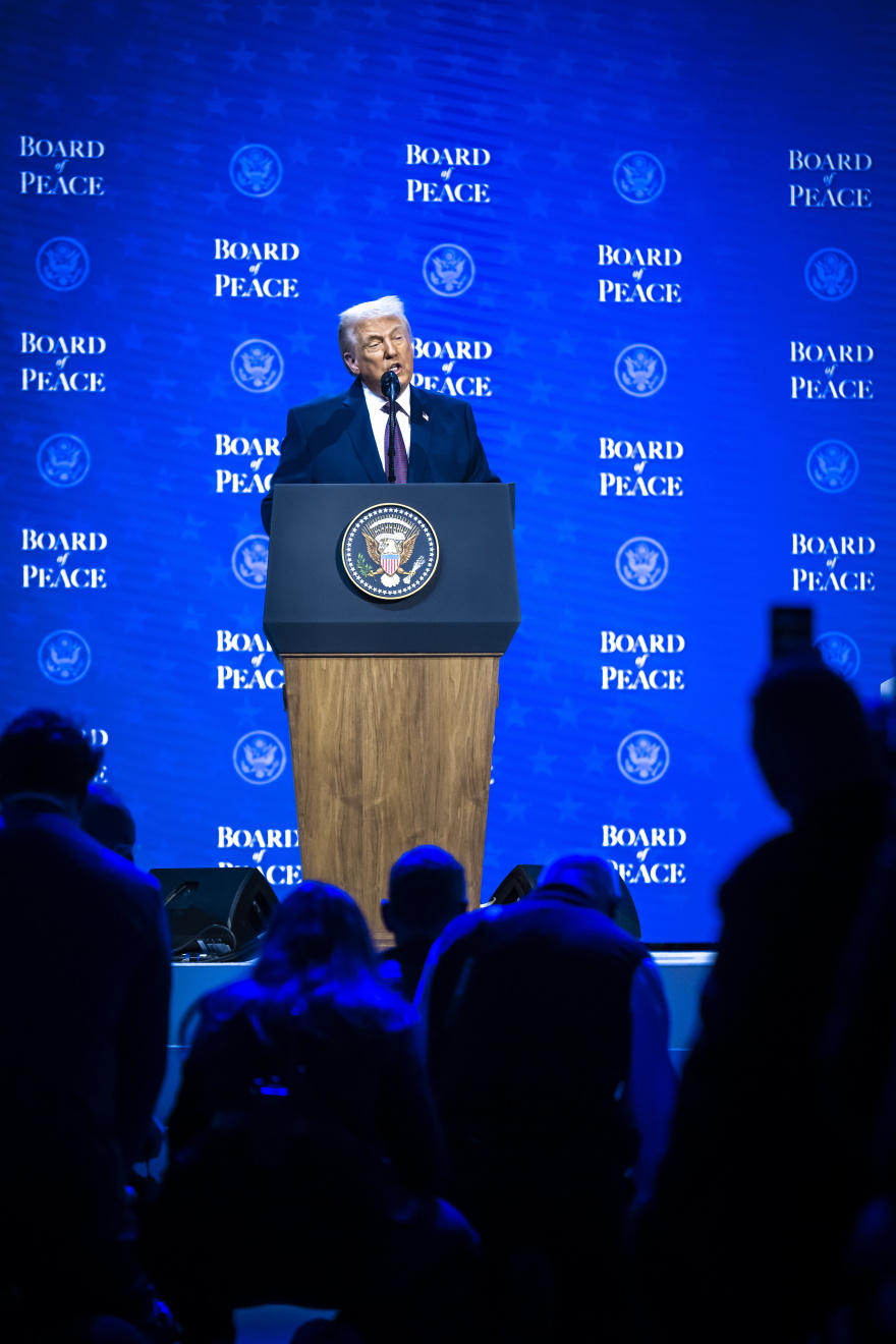 Ο Τραμπ παρουσίασε το Συμβούλιο Ειρήνης, 19 χώρες υπέγραψαν την ένταξή τους - Μόνο Ουγγαρία και Βουλγαρία από την ΕΕ