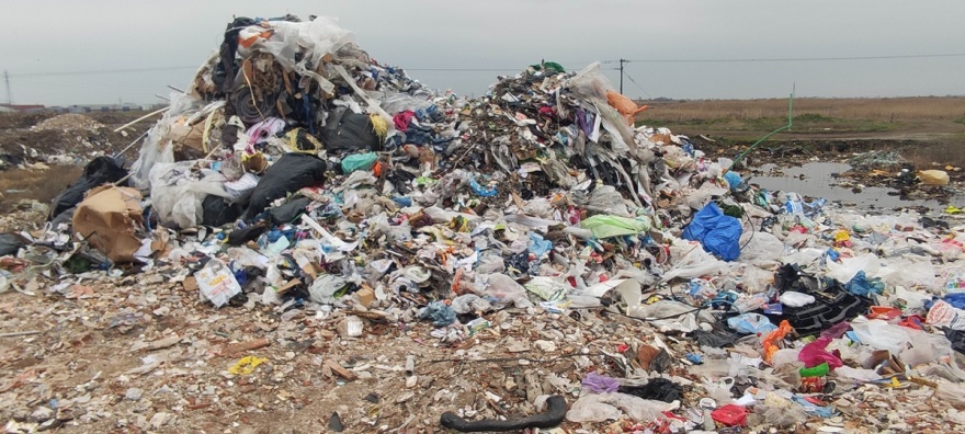 Κακουργηματική δίωξη στους έξι συλληφθέντες που άδειαζαν μπάζα στον δήμο Δέλτα